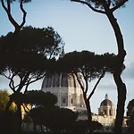 St. Peter\'S Balloon A Due Passi Da San Pietro!